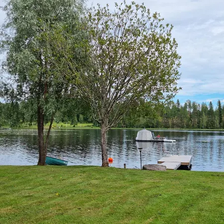 Laivamajoitukset Kolin Aurorahut